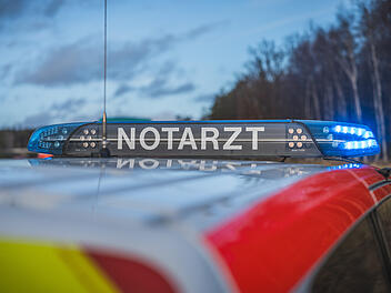 Notarzt, Unfall, Blaulicht, Rettungsdienst