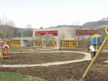 Die Außenflächen des "Haus der Kinder" werden derzeit neu angelegt. Foto: fra-press