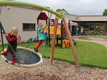 Der neue Kindergarten mit dem Freigelände  Fotos: Klaus Schmitt