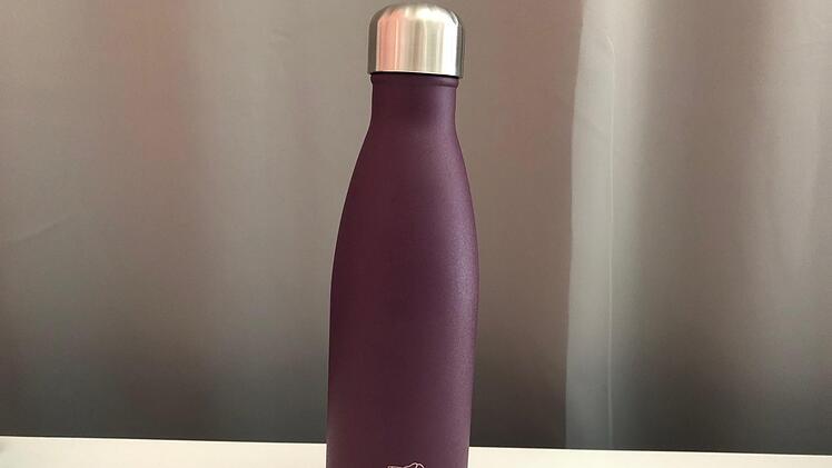 Chilly's Trinkflasche im Dauertest: Annika Seidel von inFranken.de schildert ihre Erfahrungen nach einem halben Jahr mit der wärme- und kälteisolierten Trinkflasche. Bild: Annika Seidel