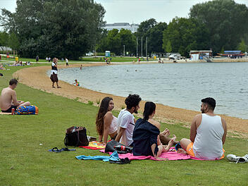 Exhibitionist am Wöhrder See in Nürnberg. Exhibitionist am Wöhrder See in Nürnberg.