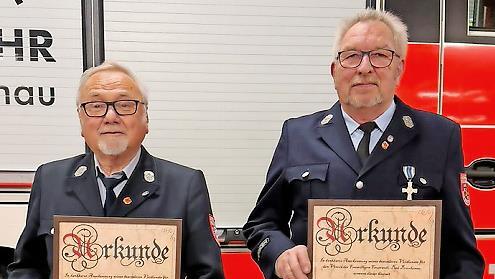 Die neuen Ehrenmitglieder Heinz Heinbuch (links) und Alexander Hagemann.