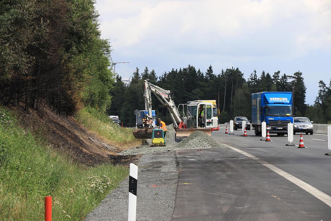 Busunglück auf der A9: Die Unfallstelle am Tag nach der Katastrophe