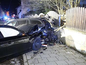 Hier starb ein 19-jähriger Kulmbacher: Der Fußgänger wurde am 6. Februar in Selb von einem Audi überfahren. Vor der Jugendkammer des Landgerichts Hof wird dem Selber Todesfahrer seit gestern der Prozess gemacht. Die Anklage lautet auf: Mord und Teilnahme an einem verbotenen Autorennen.  Foto: Archiv/News5, Fricke