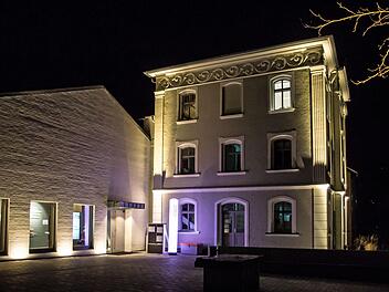 Ist das einfach nur schön oder schon "Lichtverschmutzung"? Blick auf die Kultur.werk.statt bei Nacht.Foto:_Archiv/Jochen Berger