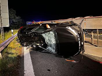 Verletzte nach Folgeunfällen auf der A6 bei Herrieden Verletzte nach Folgeunfällen auf der A6 bei Herrieden