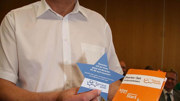 Michael Angles von Rauschert findet die Idee, abgelehnte Bewerber weiterzuempfehlen, eine tolle Sache - und ist mit von der Partie.