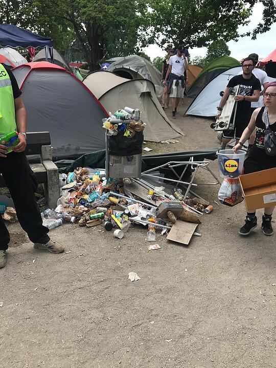 Müllchaos bei Rock im Park 2019: Besucher schmeißen auch Umweltbewusstsein weg
