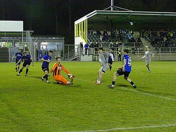 Bitterer Elfmeter zieht Bamberg in Weiden den Stecker