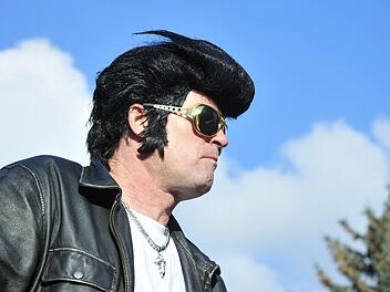 Auch Elvis gab sich in Sulzfeld ein Stelldichein.  Foto: Niko Schraut