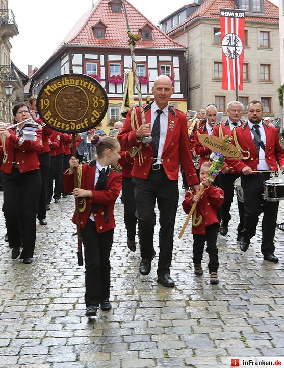 Kronacher Freischießen: Schützenauszug