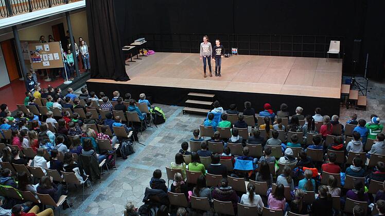Modenschau am Jack-Steinberger-Gymnasium.