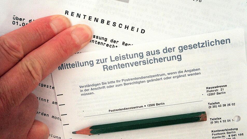 Rentner in Deutschland können nach Vorhersagen von Experten mit höheren Altersbezügen rechnen. Foto: Jens Kalaene/dpa Rentner in Deutschland können nach Vorhersagen von Experten mit höheren Altersbezügen rechnen. Foto: Jens Kalaene/dpa
