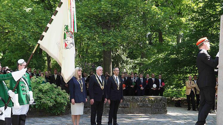 Gedenken am Ehrenmal des CC im Hofgarten.  Foto: Christoph Winter