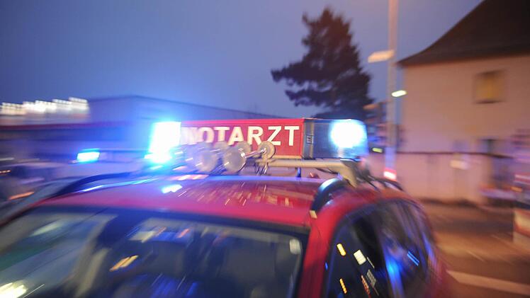 Im Kreis W&uuml;rzburg hat sich in der Nacht ein schwerer Unfall ereignet. Foto: Ronald Rinklef