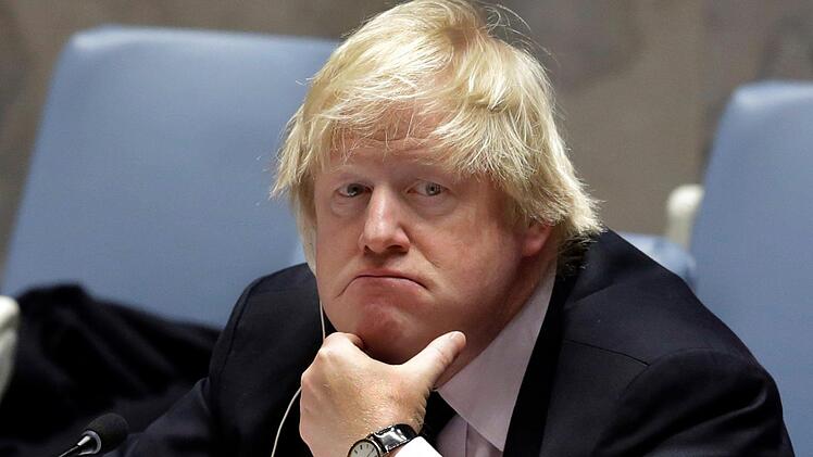 Boris Johnson hat Ärger mit seiner kleinen Schwester. Foto: Richard Drew, dpa