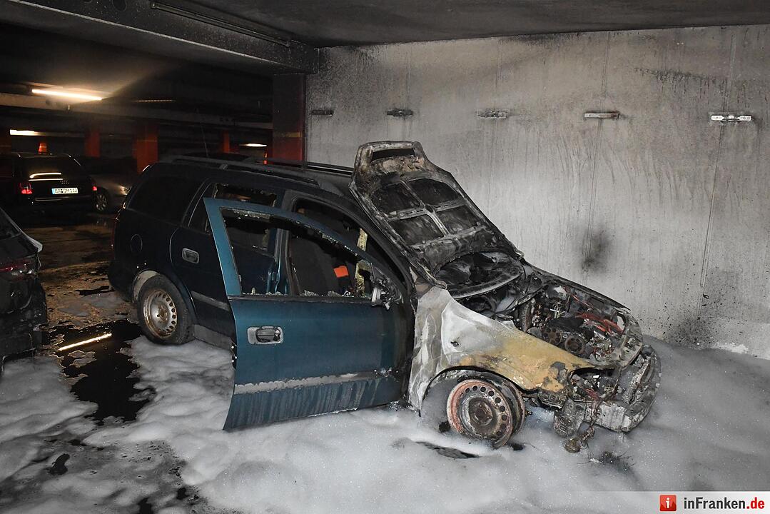 Brand in Tiefgarage in Bamberg - Hotel evakuiert