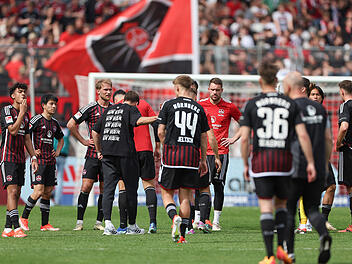 1. FC Nürnberg verliert gegen Karlsruhe und bleibt in Abstiegsgefahr
