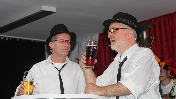 Manfred Müller (links) und Kurt Meißner wussten vieles über ihre Frauen zu erzählen.