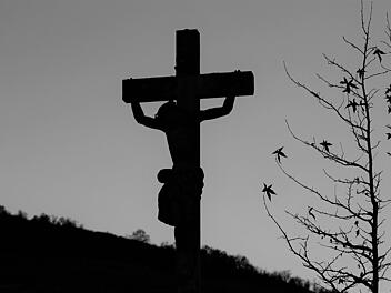 Landkreis Kulmbach: Pfarrer wegen Kindesmissbrauchs verurteilt - jetzt äußert sich Kirche