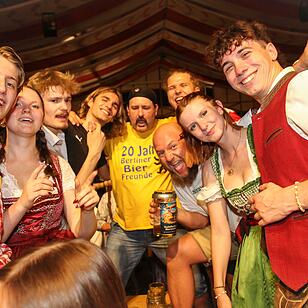 Frontal Party Pur feierte ihre Premiere bei der Bierwoche.