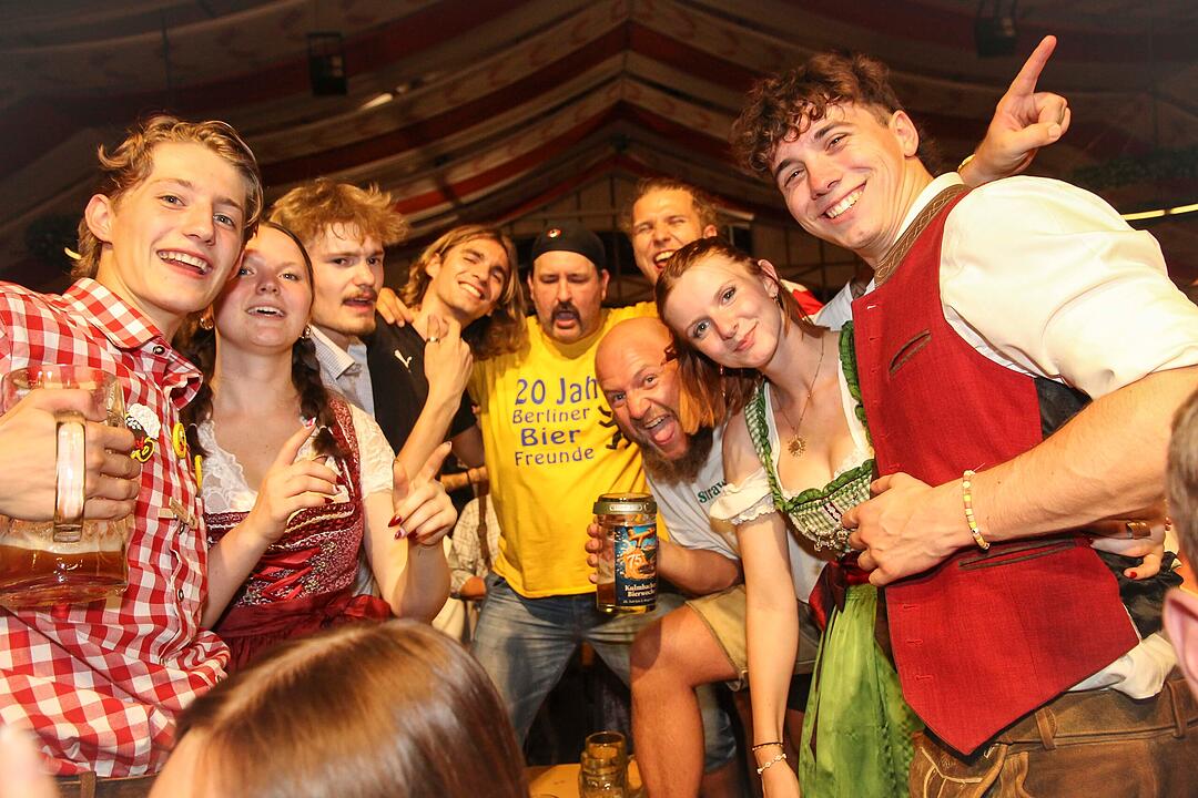 Frontal Party Pur feierte ihre Premiere bei der Bierwoche.