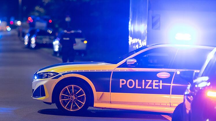 Ansbach: Baustellenteile auf Fahrbahn geworfen - Video belastet Mann