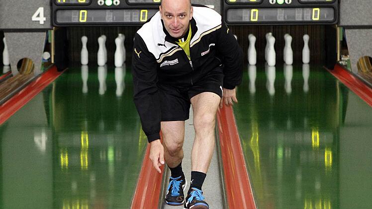 Nicolae Lupu, der stets gut aufgelegte Weltklassekegler aus Rumänien, war wieder einmal bester Bamberger. Foto: sportpress