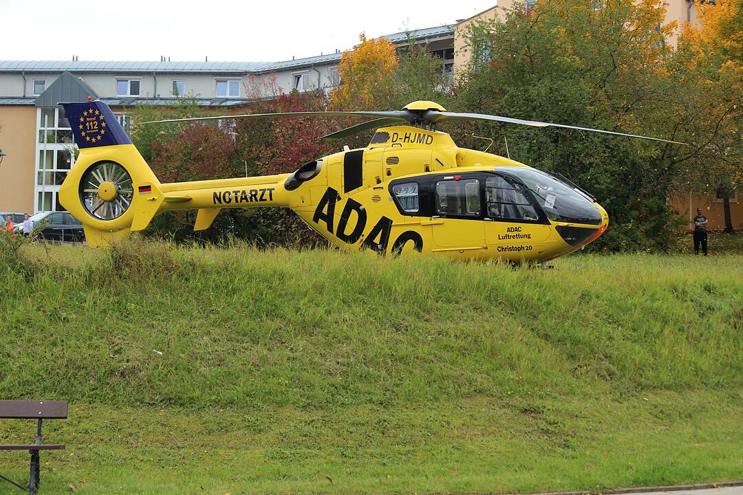 21 Personen verletzt: Reizende Flüssigkeit sorgt für Großeinsatz in Pegnitz