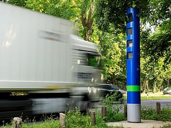 So sehen die neuen Mautsäulen aus. Bei Küps wird jetzt eine errichtet. Foto: Marco Meißner