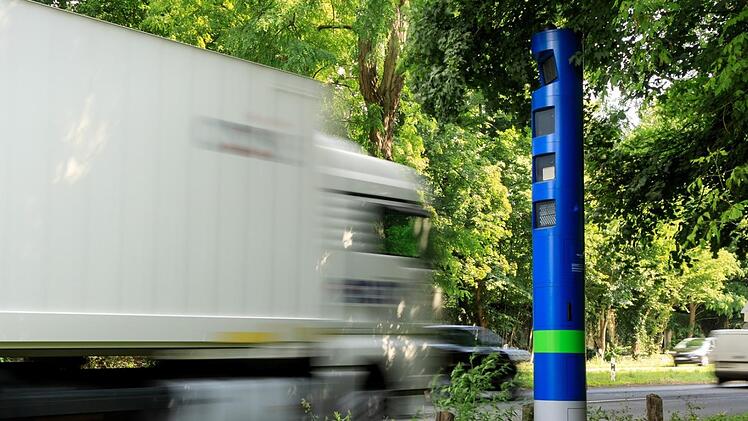 So sehen die neuen Mautsäulen aus. Bei Küps wird jetzt eine errichtet. Foto: Marco Meißner