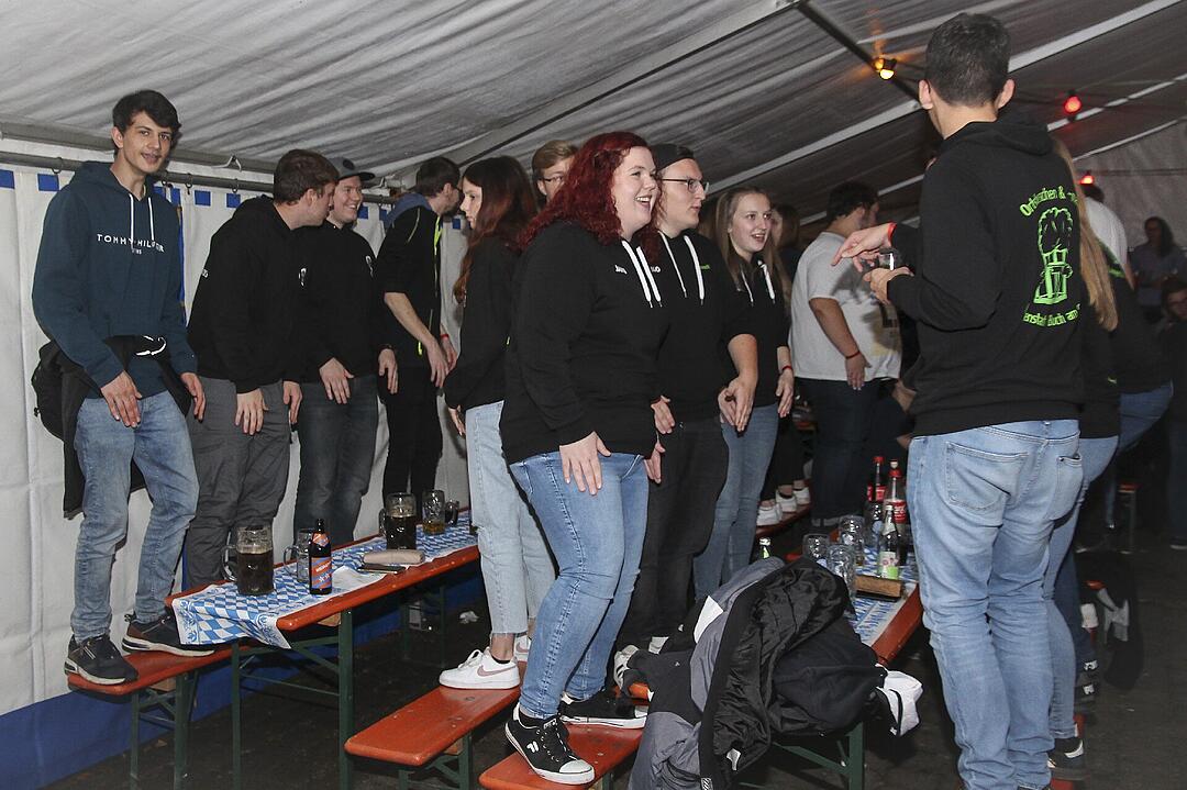 Die Landjugend Zaubach hat zum Kerwatanz eingeladen.