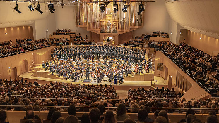 Bamberg: "Gr&ouml;&szlig;tes musikalisches Projekt" - Universit&auml;tsmusik f&uuml;hrt Ausnahmewerk auf
