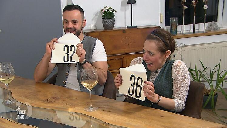 Sie kann es kaum fassen: Mit 36 Punkten gewinnt Kinga "Das perfekte Dinner" in Ulm.
