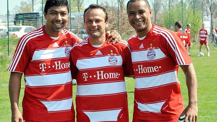 Armin Eck kickt hin und wieder für Alt-Stars des FC Bayern München. Hier ist der Kulmbacher mit Giovane Elber (links) und Paulo Sergio zu sehen.