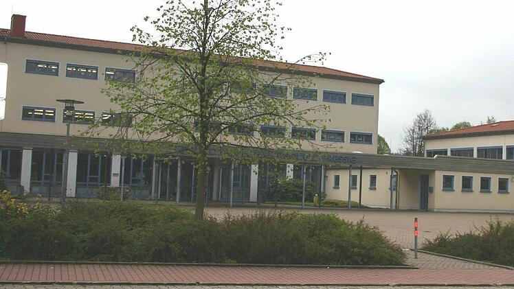 Die Pressiger Schule. Foto: FT-Archiv