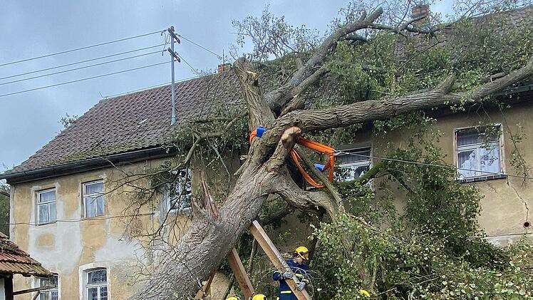 Lichtenfels: Sturm "Ignatz" hinterlässt schwere Schäden