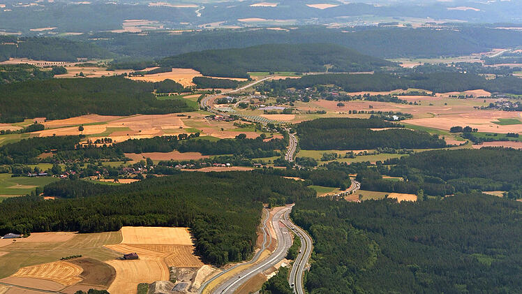 A70 bei Thurnau nach Hangrutsch verlegt: Verkehr fließt erstmals über neue Strecke