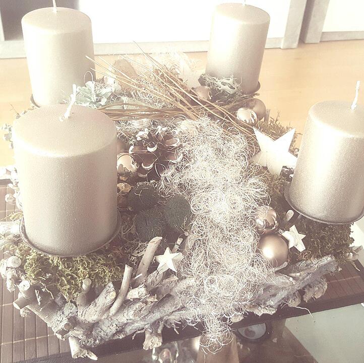 Lesergalerie: Adventskränze