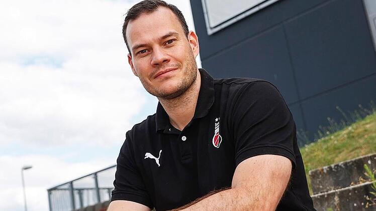 Johan Roijakkers hat den BC Prievidza 2012 zur slowakischen Meisterschaft und zwei Jahre später die  BG Göttingen  zurück in die Bundesliga geführt. Jetzt hofft er  auf Erfolge mit Brose Bamberg.Daniel Löb