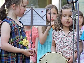 Von klein auf werden Kinder an die Musik herangeführt. Fotos: K. Müller-Sanke