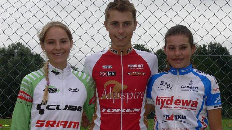 Felicitas Geiger, Lucas Heiß und Corinna Zohner (von links) können auf zwei überaus erfolgreiche Wochenenden blicken. Foto: privat