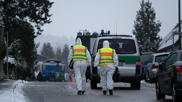 Nach dem Fund zweier Leichen sitzen der Sohn und die Schwiegertochter  in U-Haft. Bis zuletzt  hatten sie  Interviews gegeben und um Spenden gebeten. Foto: NEWS5 / Desk