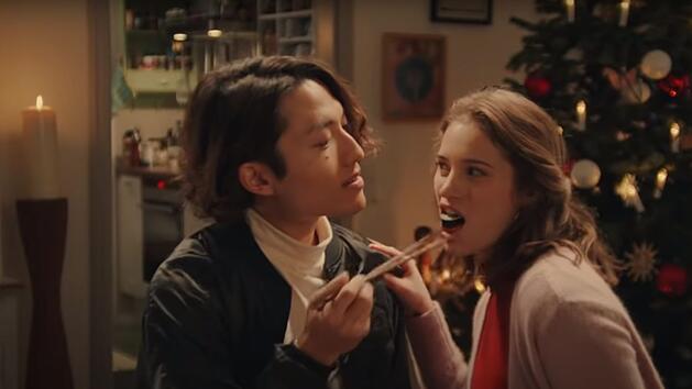 Edeka Werbespot "Lasst uns froh und bunter sein"