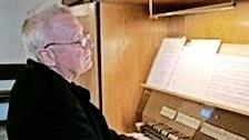 Seit 50 Jahren spielt Fritz Penning an der Orgel.