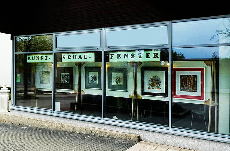 oberasbach kunstlergruppe setzt reihe fort neue bilderausstellung im kunst schau fenster