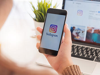 Social Media, Instagram, Facebook