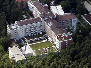 Das Waldkrankenhaus in Erlangen ging von der Trägerschaft der St.-Franziskusschwestern Vierzehnheiligen auf die Deutsche Assoziation des Malteserordens über. Foto: Kongregation der Franziskusschwestern