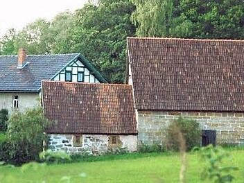 Vom Dorf Winhausen, zwischen Birkenfeld und Ditterswind gelegen, blieb nur noch das Verwalterhaus von 1697 erhalten. Erbaut habenden Gutshof der Ritterrat Johann Ernst von Hutten und seine Gemahlin Ann Gertraud von Weyers. Foto: Gerhard Schmidt