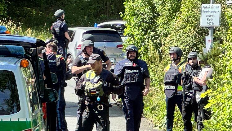 Angedrohte Gewalttat l&ouml;st Polizeieinsatz an Schule in Hof aus